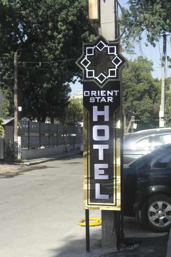 Orient Star Hotel Tasjkent Buitenkant foto